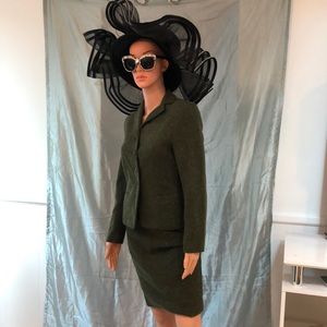 High fashion Mystery New York skirt suit